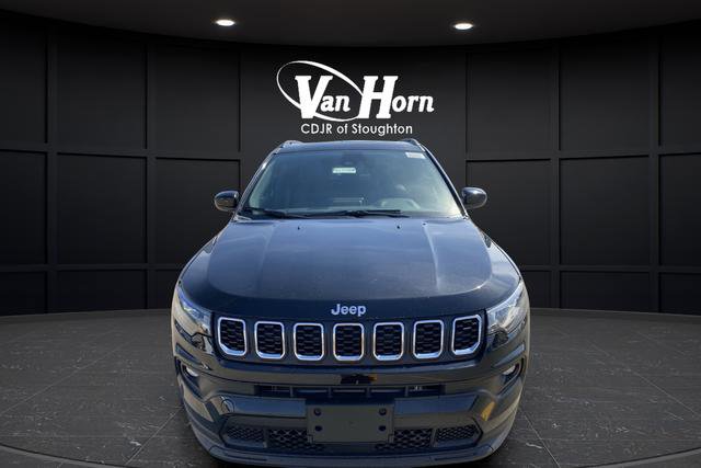 New 2025 Jeep Compass Latitude w/ Sun & Sound Group image 10