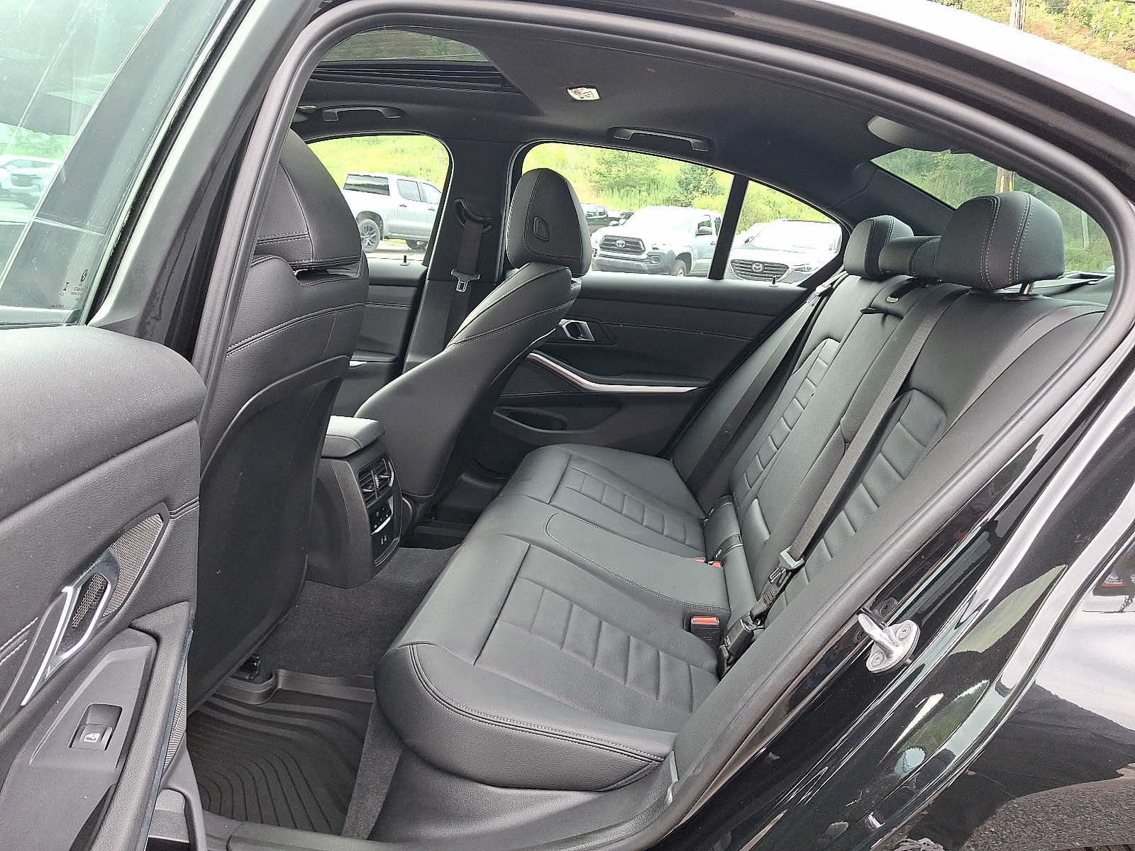 Used 2024 BMW M340i xDrive w/ Premium Package AWD/4WD image 10