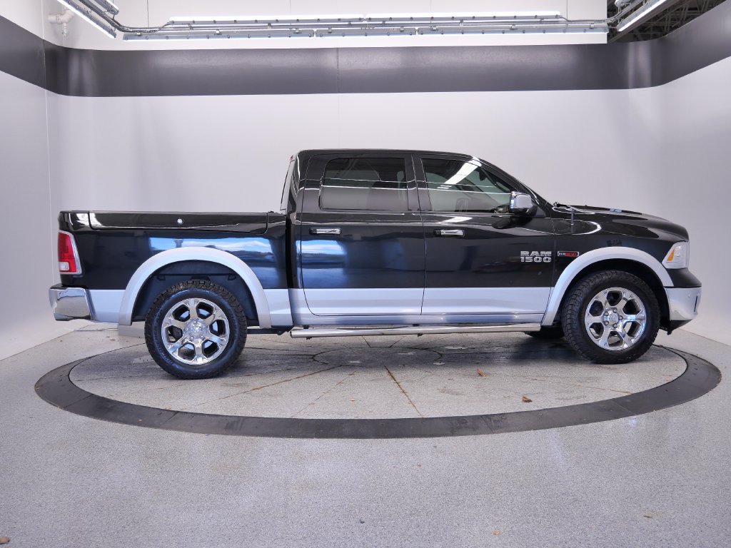 Used 2018 RAM 1500 Laramie w/ Convenience Group AWD/4WD image 6