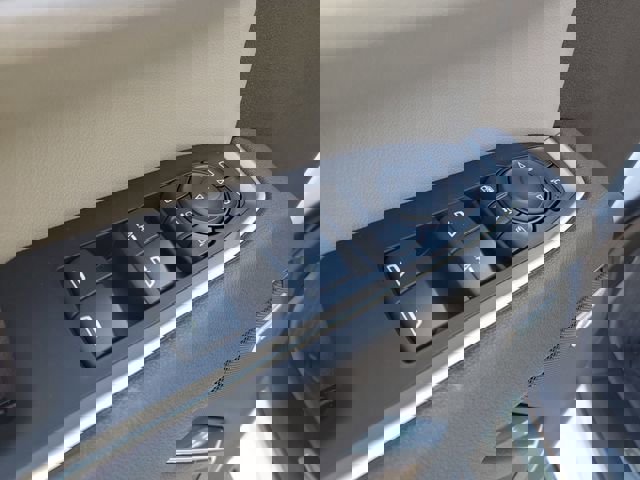 New 2026 GMC Sierra 3500 SLT w/ SLT Premium Package image 9