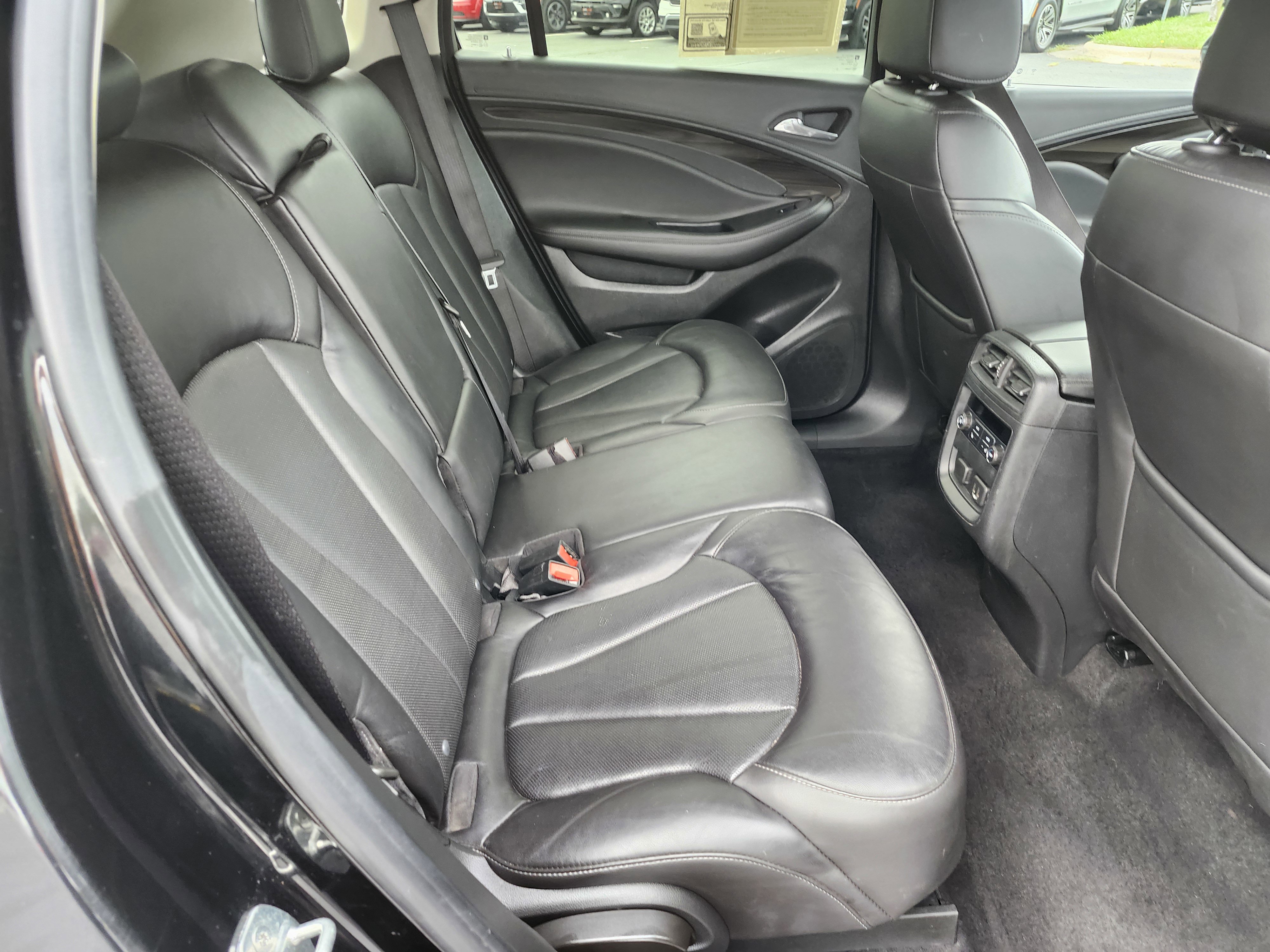 Used 2020 Buick Envision Essence image 12