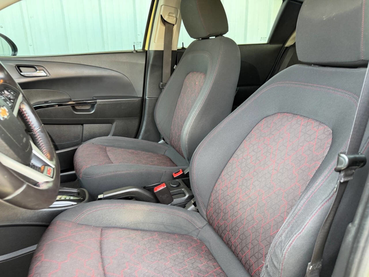 Used 2017 Chevrolet Sonic LT w/ Convenience Package image 19