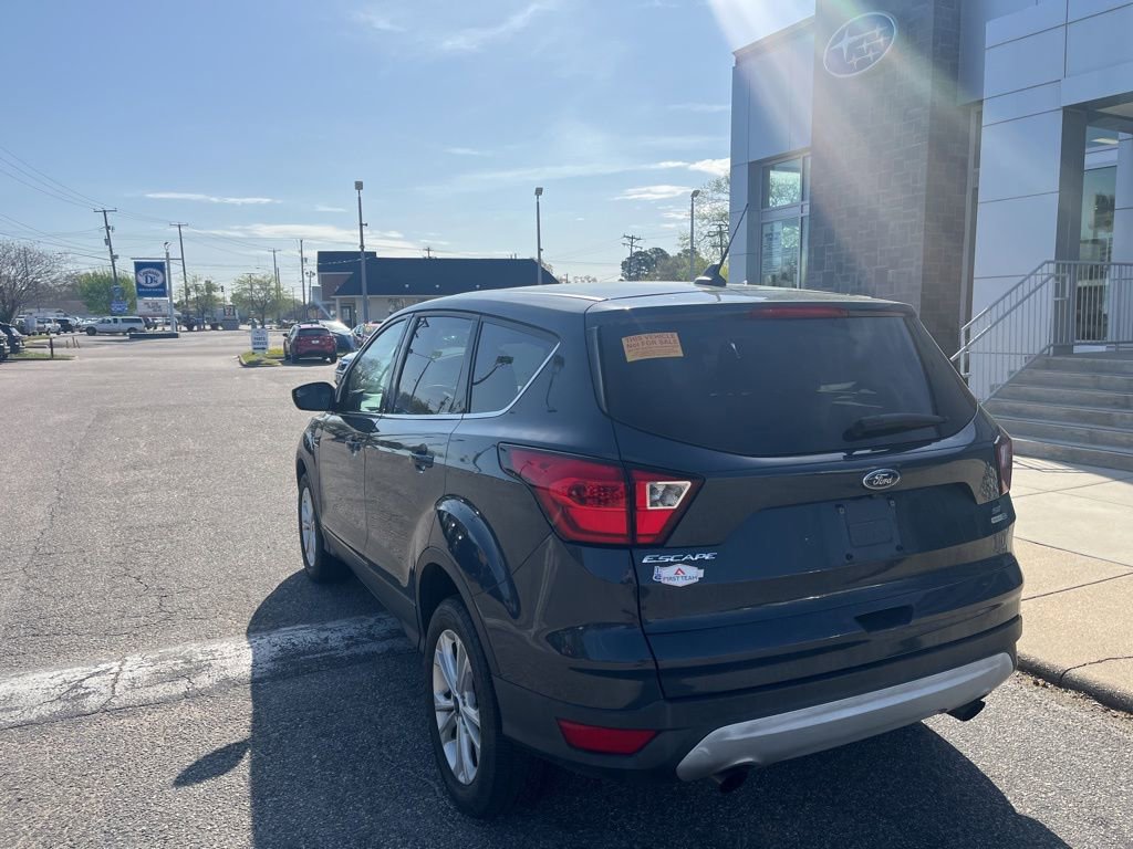 Used 2019 Ford Escape SE image 6