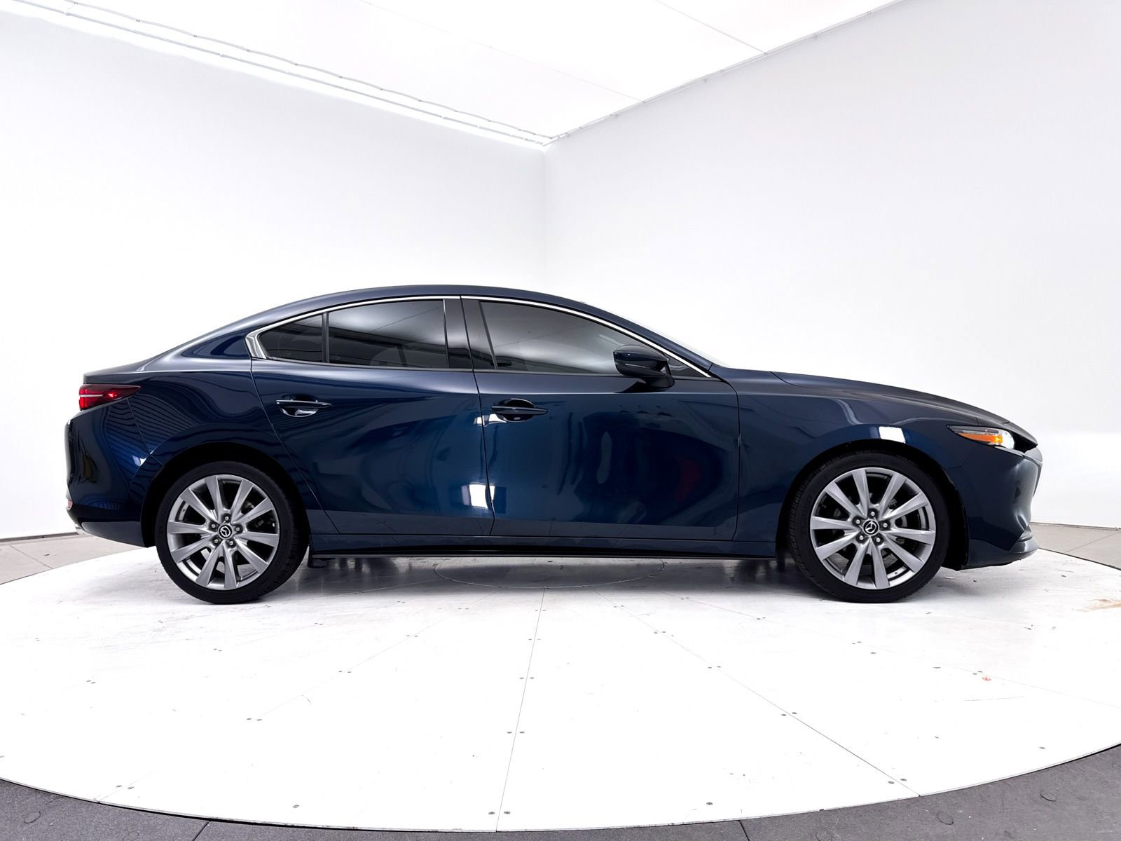 Used 2019 MAZDA MAZDA3 Sedan w/ Premium Package FWD image 41