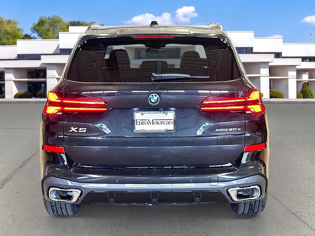 New 2026 BMW X5 xDrive50e w/ Executive Package AWD/4WD image 6