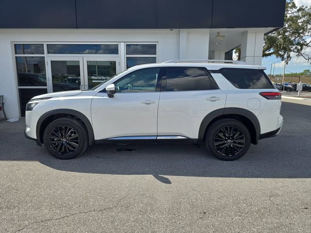 Used 2025 Nissan Pathfinder Platinum w/ Cargo Package image 2