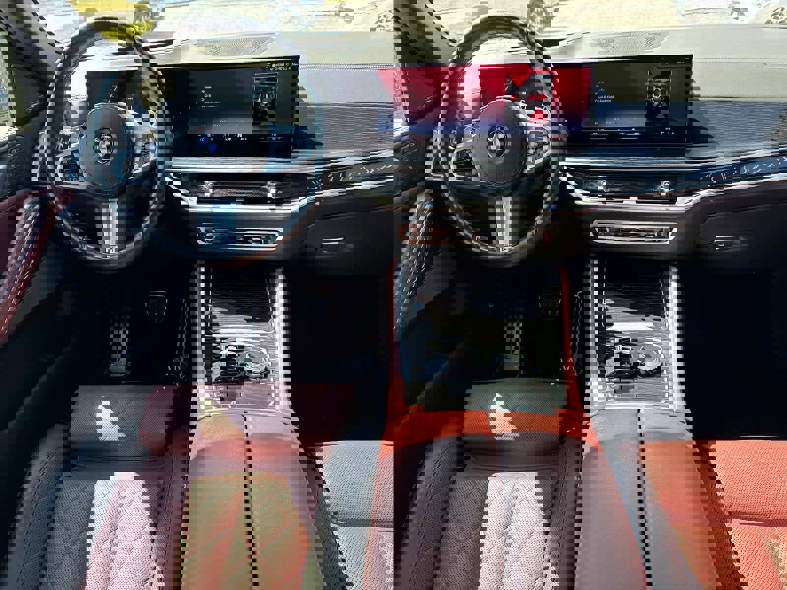 Certified 2024 BMW X6 xDrive40i w/ Premium Package image 17