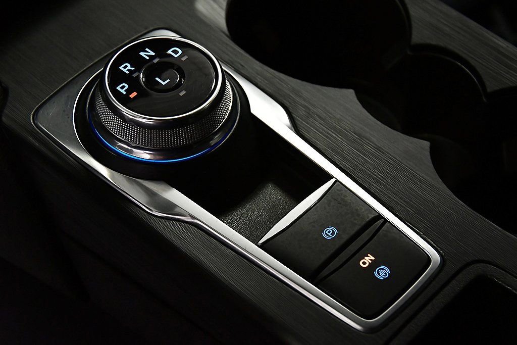 Used 2024 Ford Escape Platinum image 23