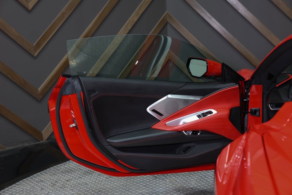 Used 2021 Chevrolet Corvette Stingray Premium Cpe w/ Engine Appearance Package image 27