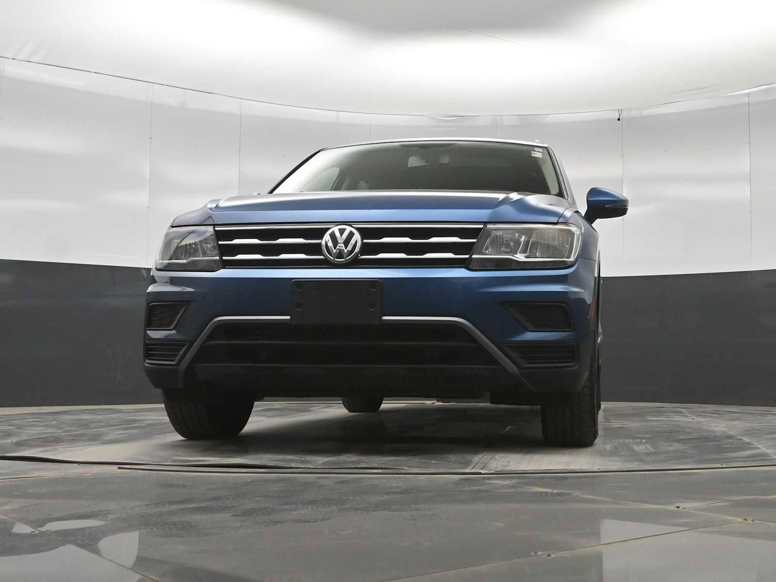 Used 2018 Volkswagen Tiguan SE AWD/4WD image 33