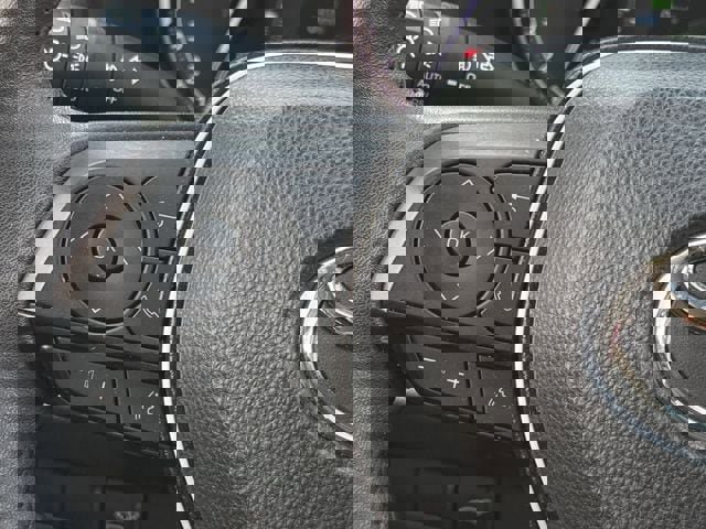 Used 2023 Toyota RAV4 XLE Premium image 14