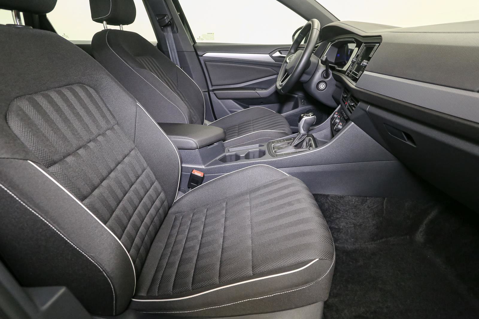 Certified 2023 Volkswagen Jetta Sport image 18