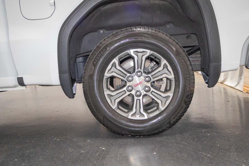Used 2025 GMC Sierra 1500 SLT AWD/4WD image 9