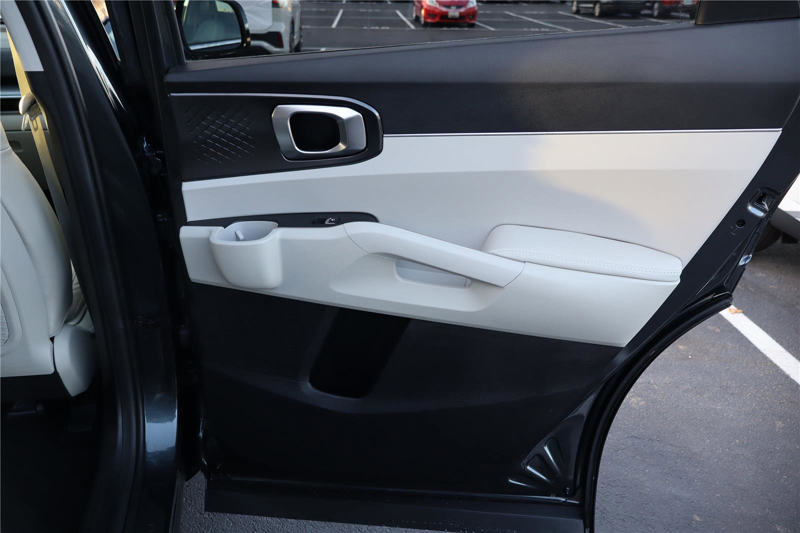 Certified 2025 Kia Sorento S image 30