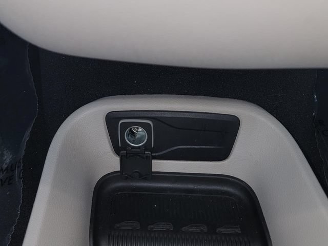 Used 2023 Chrysler Pacifica Touring-L FWD image 24