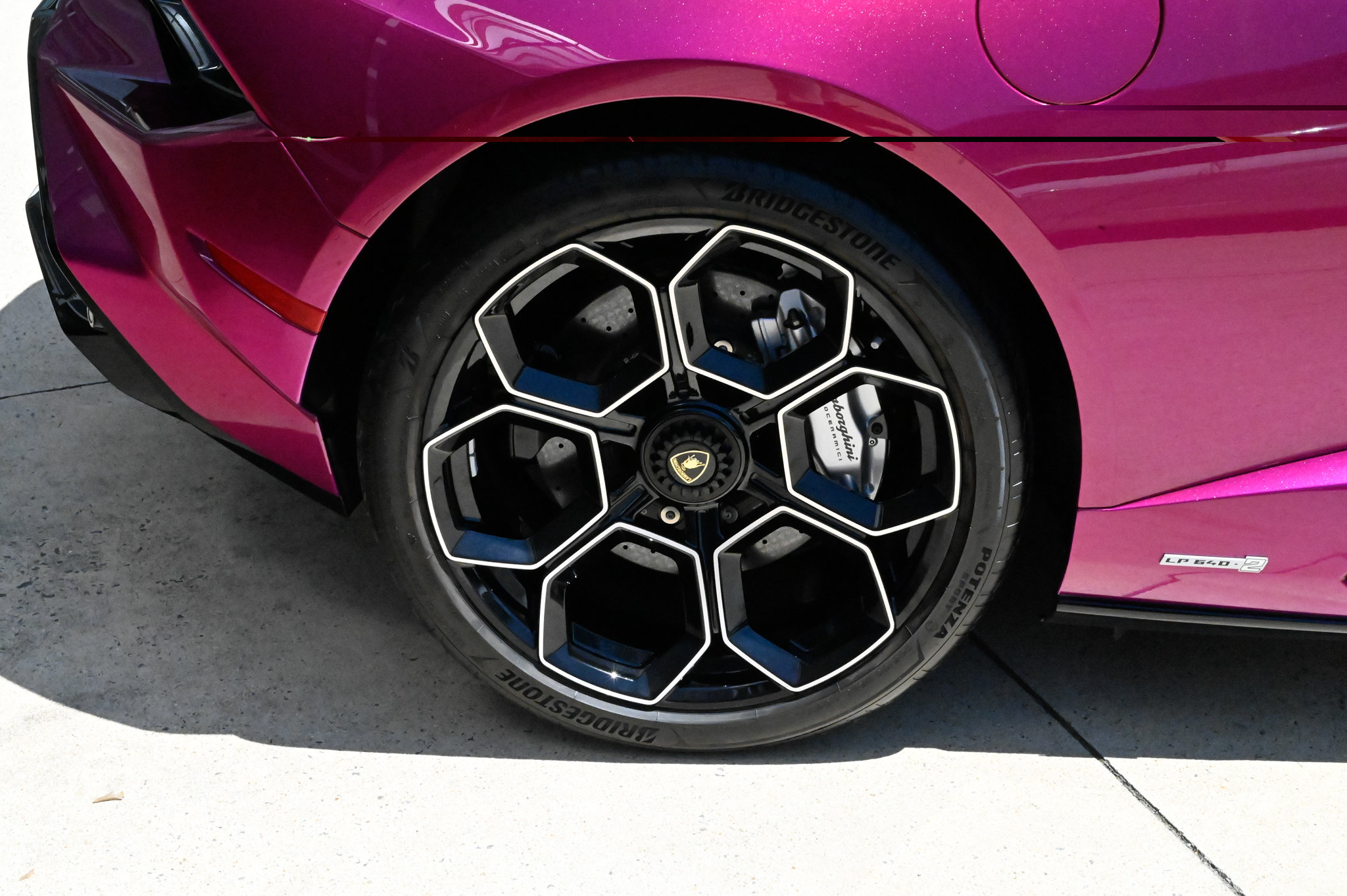 Used 2024 Lamborghini Huracan Tecnica RWD image 11