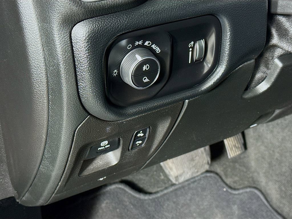 Used 2020 RAM 1500 Lone Star image 10