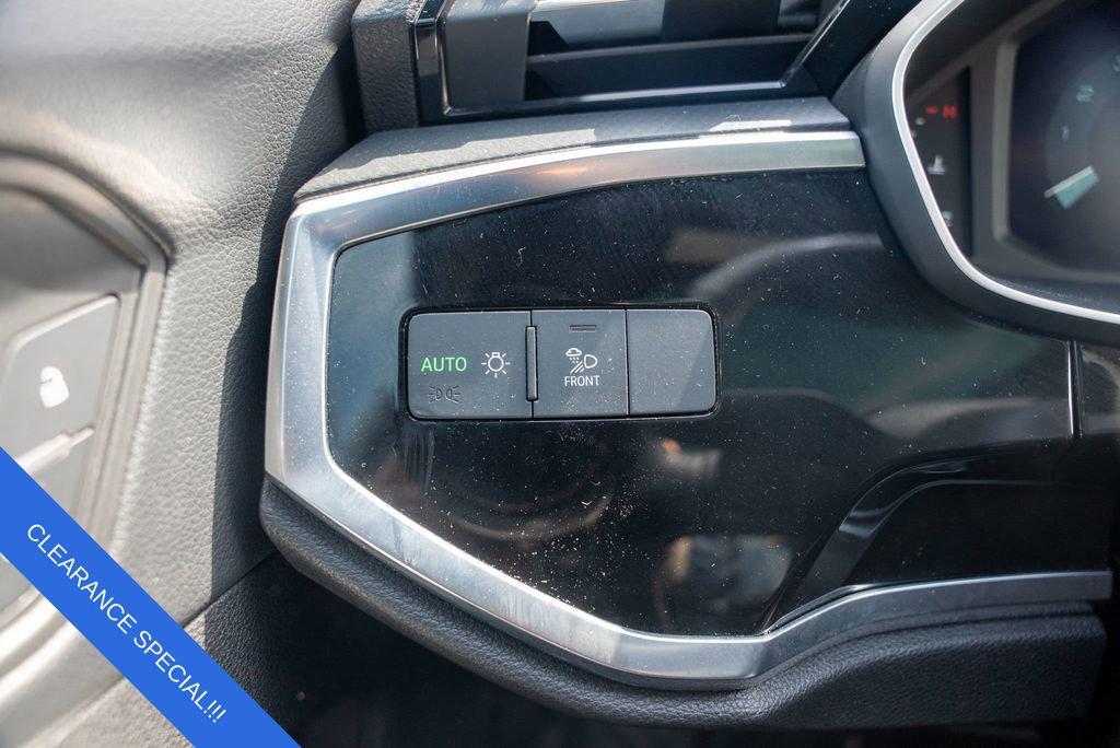 Used 2024 Audi Q3 2.0T Premium image 21