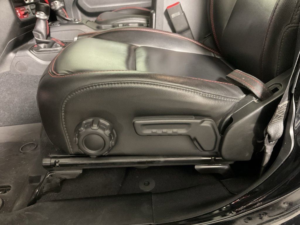 Used 2020 Jeep Wrangler Unlimited Rubicon w/ Uconnect 4C Nav & Sound Group AWD/4WD image 23