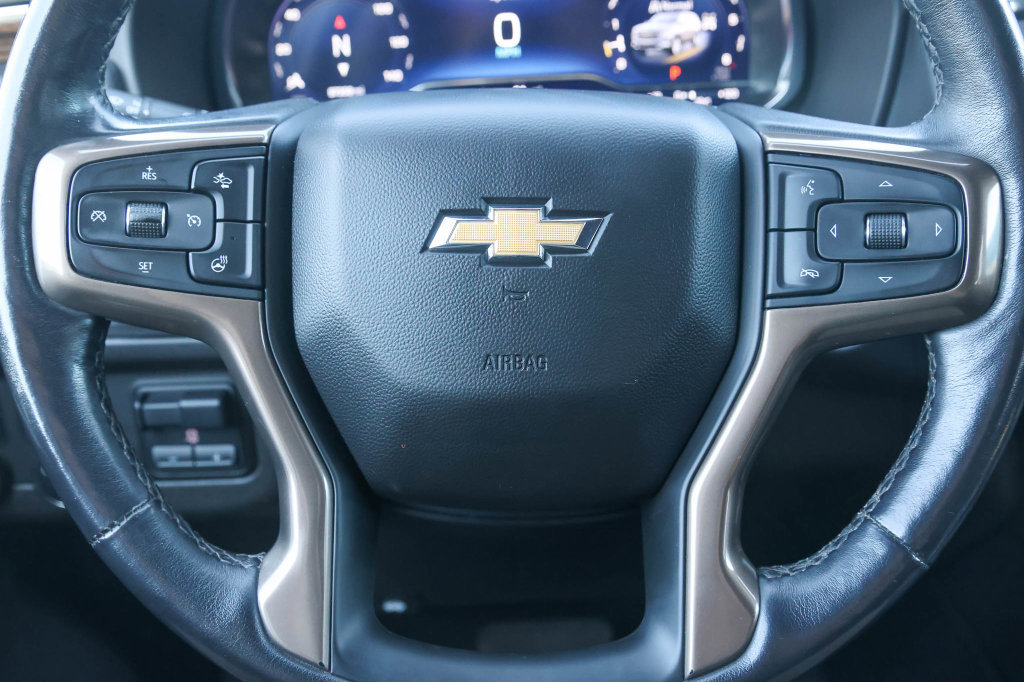 Used 2022 Chevrolet Suburban High Country w/ LPO, Illumination Package AWD/4WD image 33