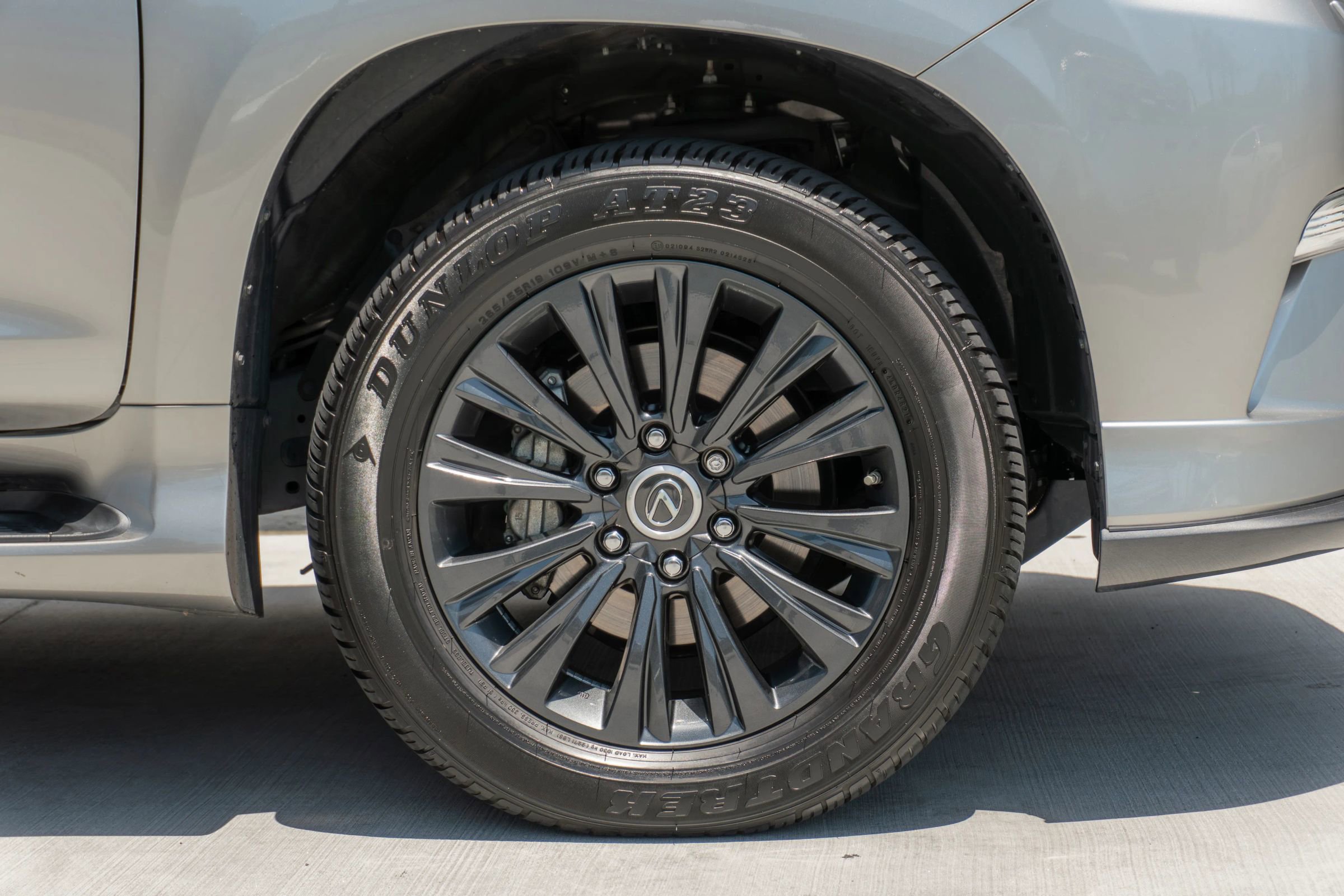 Used 2022 Lexus GX 460 Premium w/ Accessory Package AWD/4WD image 19