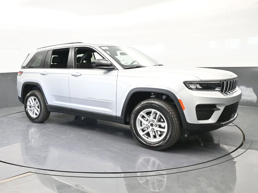 New 2026 Jeep Grand Cherokee Laredo X image 8
