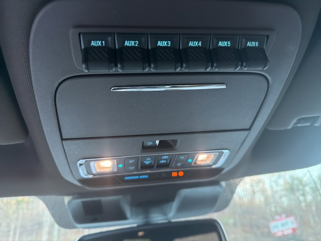 Used 2025 Ford F250 King Ranch w/ Chrome Package image 26