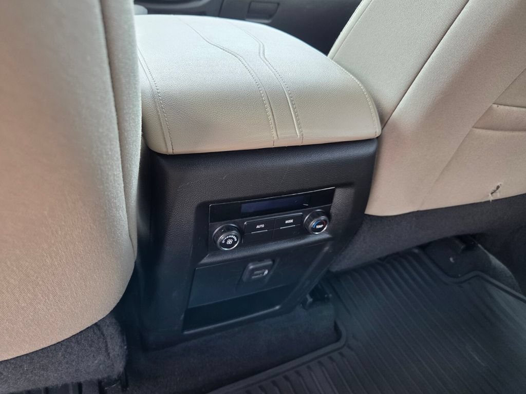 Certified 2023 Chevrolet Traverse LS FWD image 8