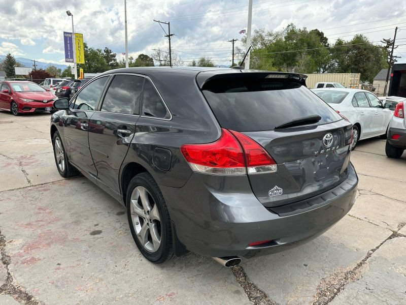 Used 2011 Toyota Venza w/ Comfort Pkg FWD image 5