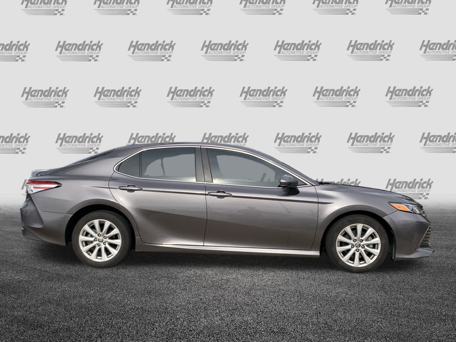 Used 2020 Toyota Camry LE image 11