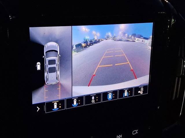 Used 2021 Chevrolet Traverse RS image 13