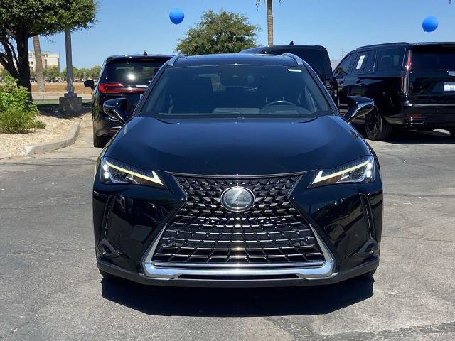 Used 2019 Lexus UX 200 w/ Premium Package FWD image 3