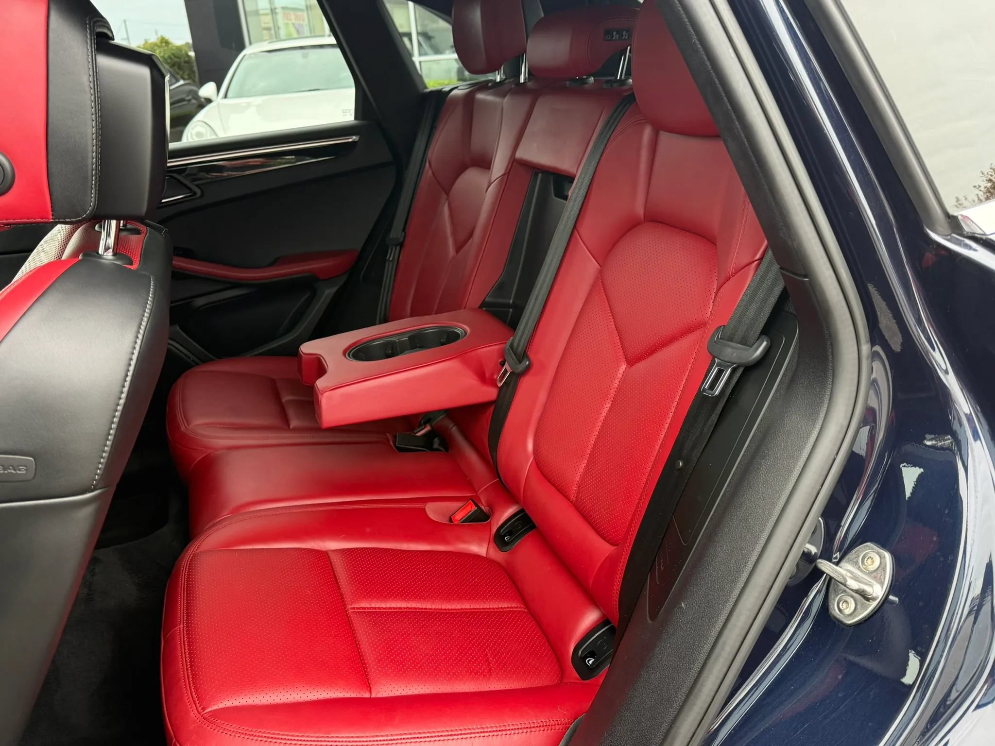 Used 2018 Porsche Macan S AWD/4WD image 20