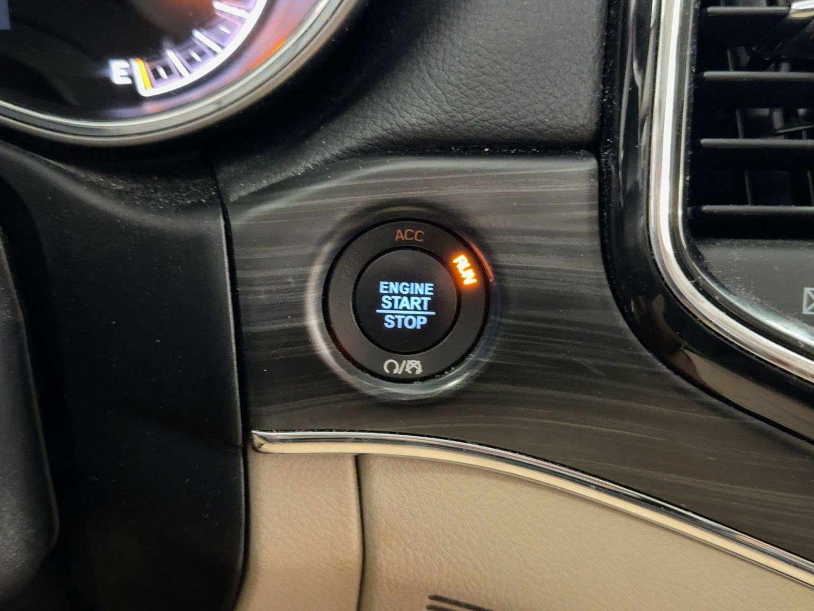 Used 2021 Jeep Grand Cherokee Limited image 26