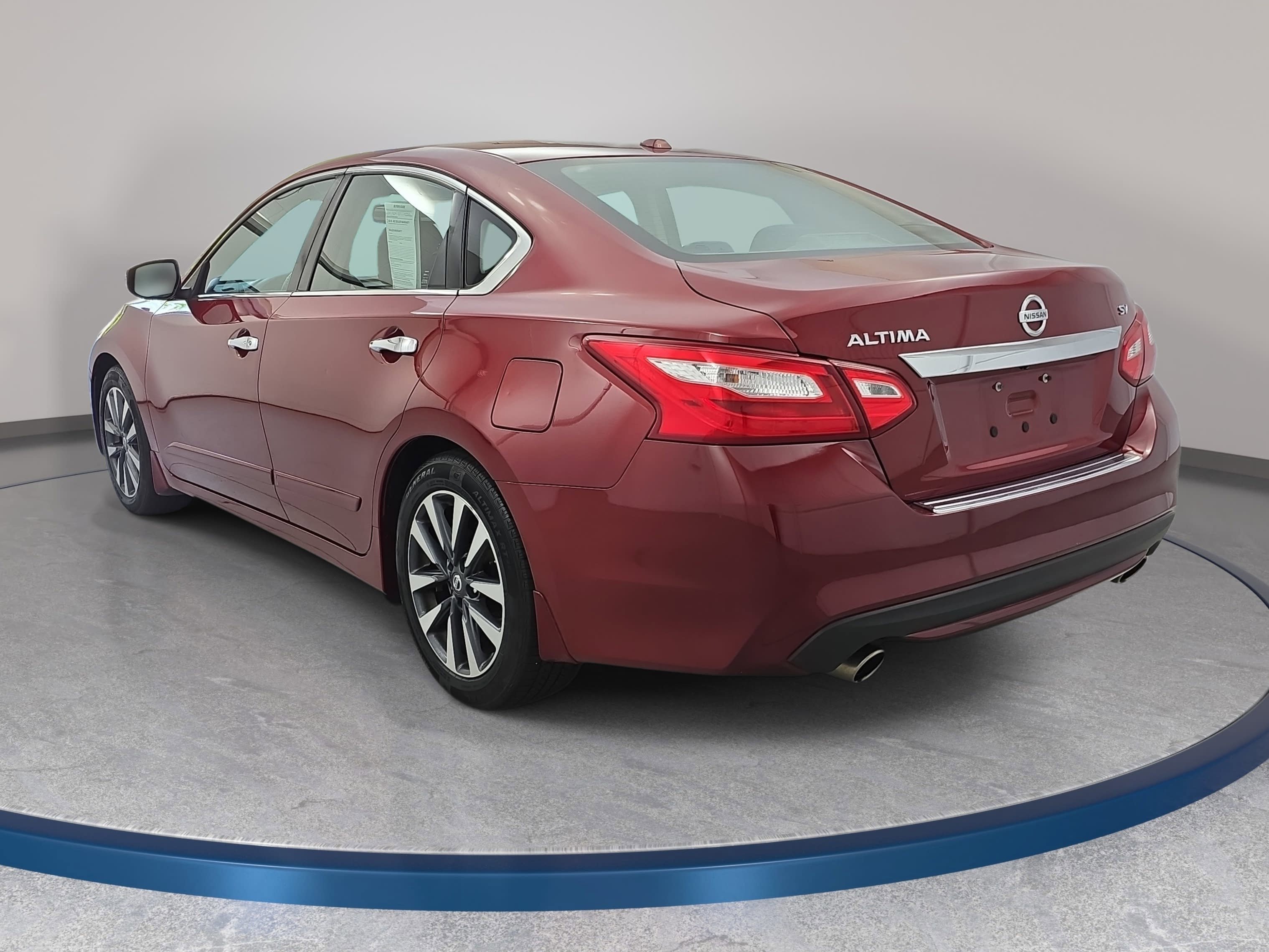 Used 2017 Nissan Altima 2.5 SV w/ Convenience Package FWD image 7