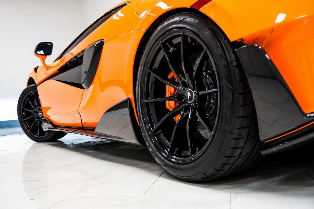 Used 2020 McLaren 600LT Spider image 12
