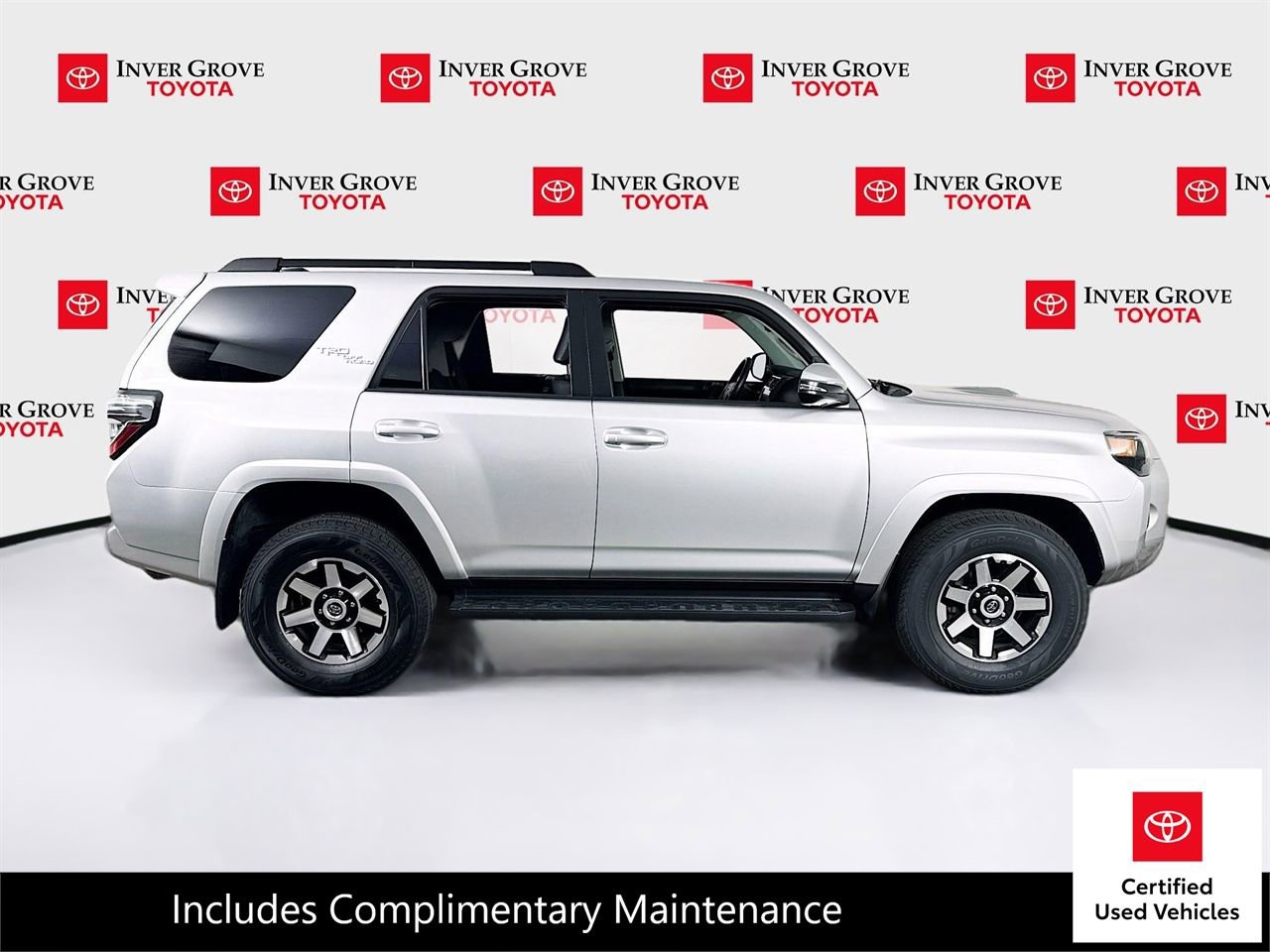 Certified 2022 Toyota 4Runner TRD Off-Road Premium AWD/4WD image 4