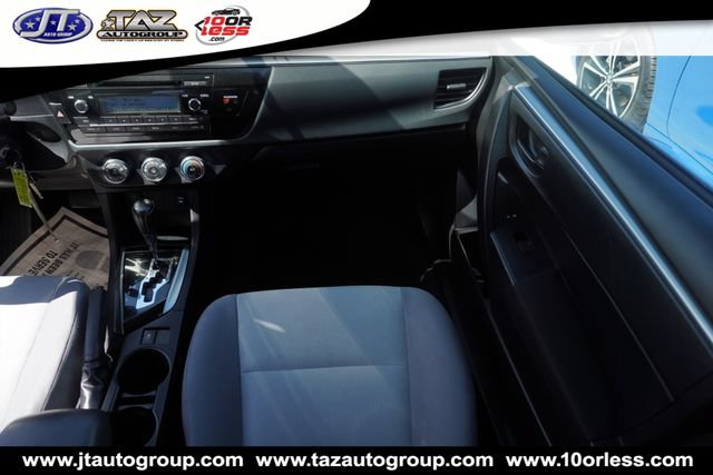 Used 2015 Toyota Corolla L FWD image 16