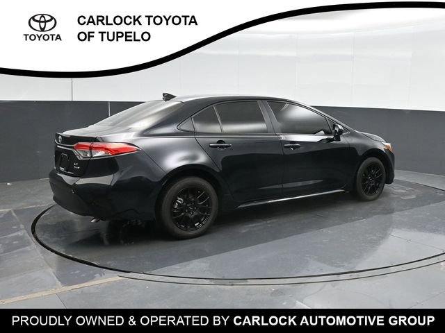 Used 2025 Toyota Corolla LE FWD image 3