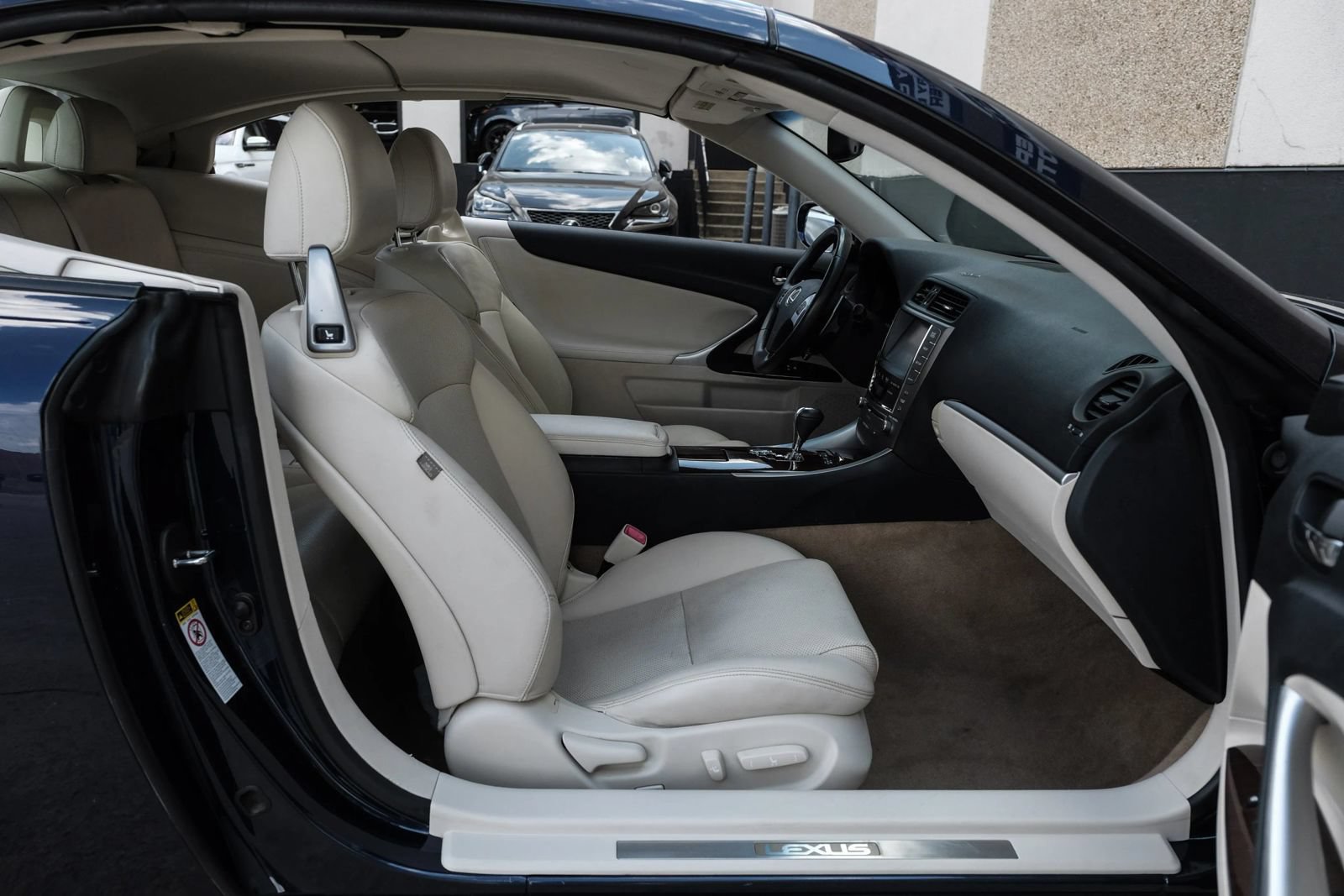 Used 2015 Lexus IS 350C w/ Navigation System Package RWD image 32