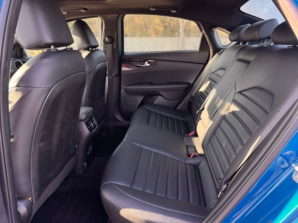 Used 2022 Kia Forte GT-Line w/ GT-Line Premium Package image 11