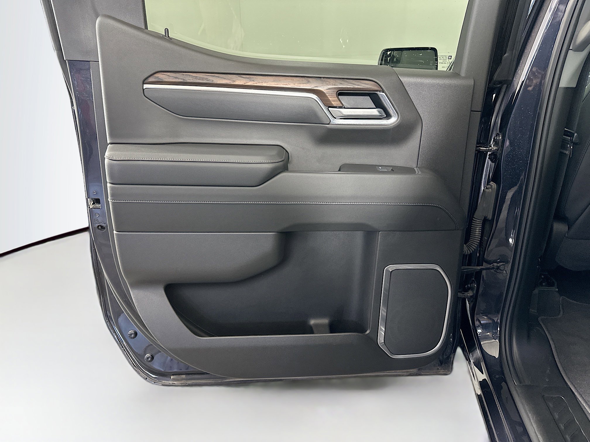 Used 2025 GMC Sierra 1500 SLT image 26