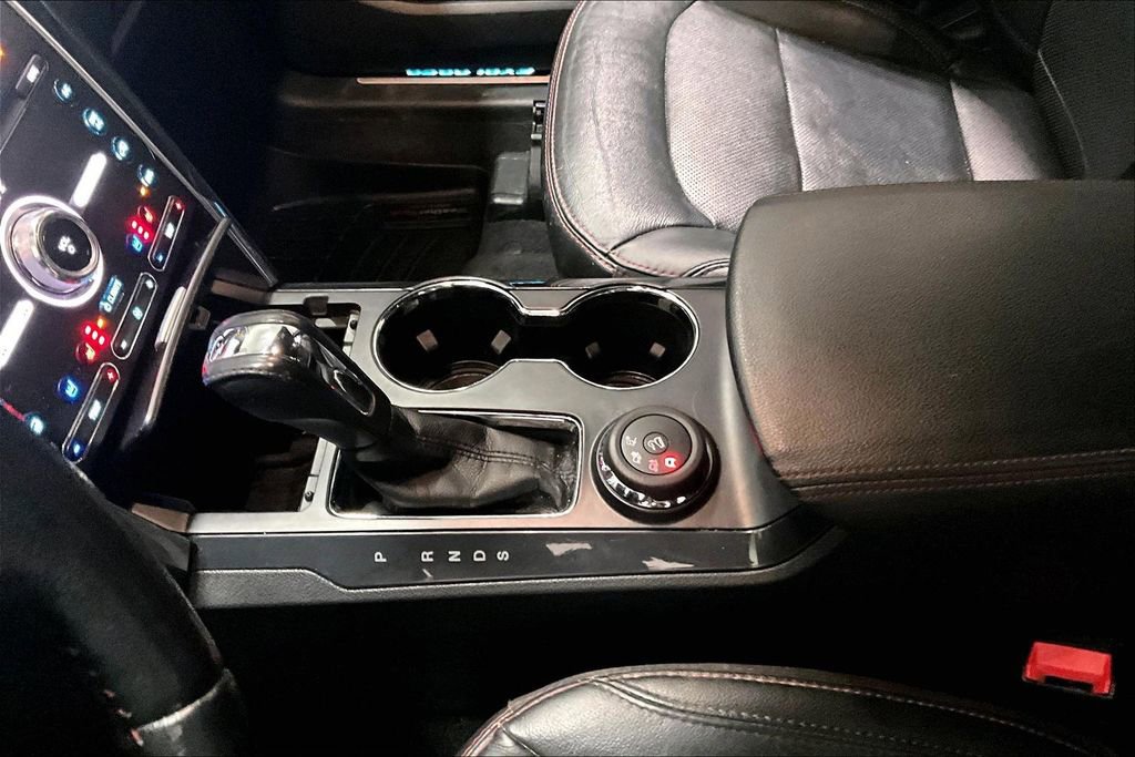Used 2019 Ford Explorer Sport image 18