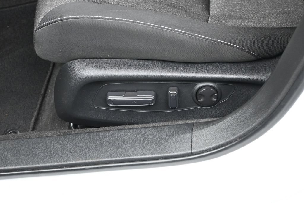 Certified 2024 Honda Accord EX image 19