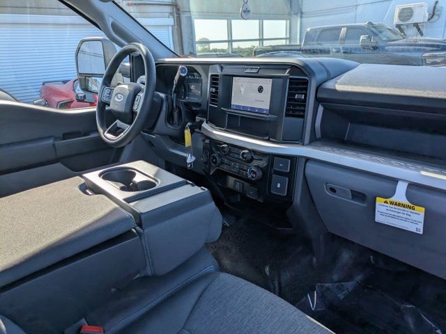 Used 2025 Ford F350 XL w/ XL Driver Assist Package image 9