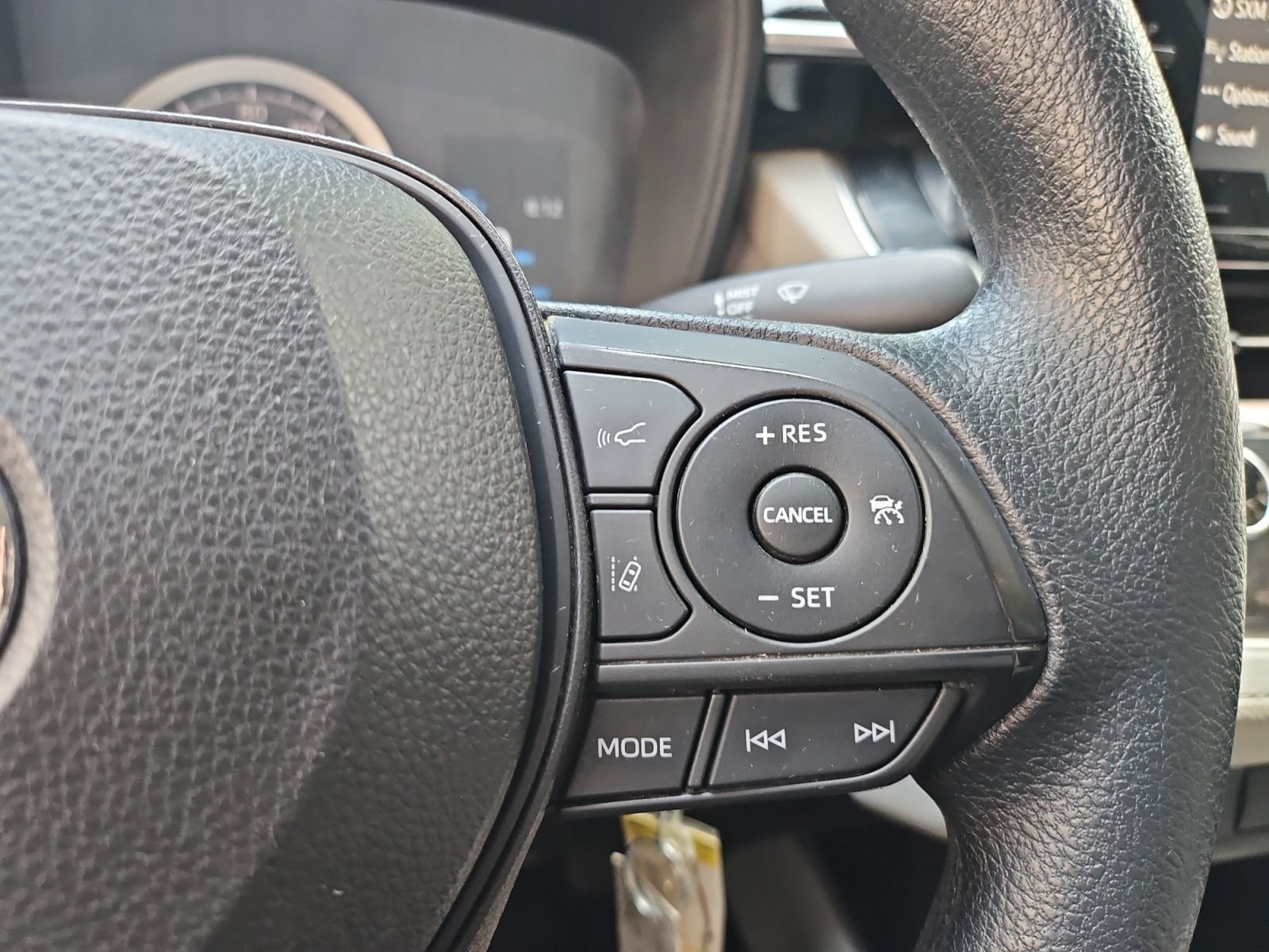 Used 2022 Toyota Corolla Cross L FWD image 29