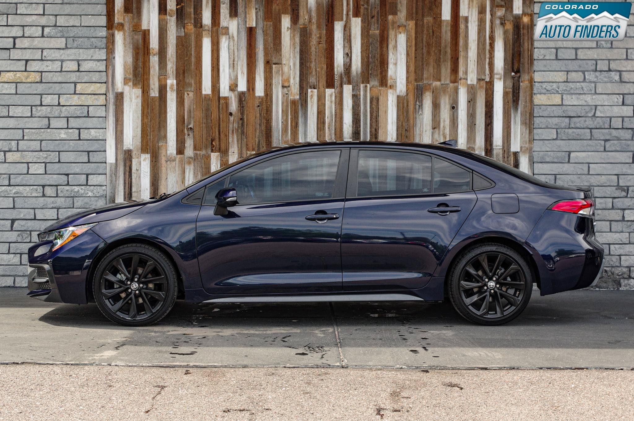Used 2022 Toyota Corolla SE FWD image 3