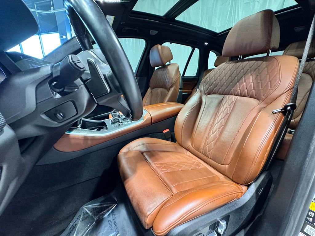 Used 2023 BMW X5 M50i w/ Executive Package image 19