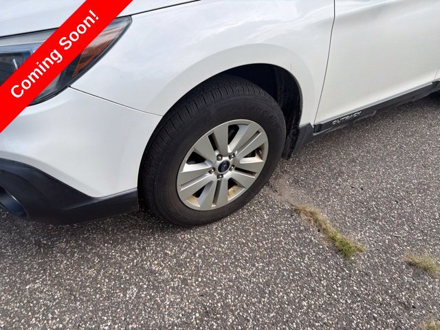 Used 2018 Subaru Outback 2.5i Premium AWD/4WD image 3