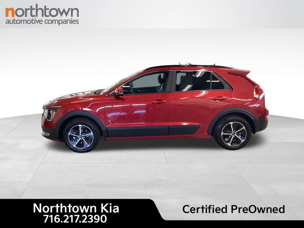 Certified 2025 Kia Niro EX image 3